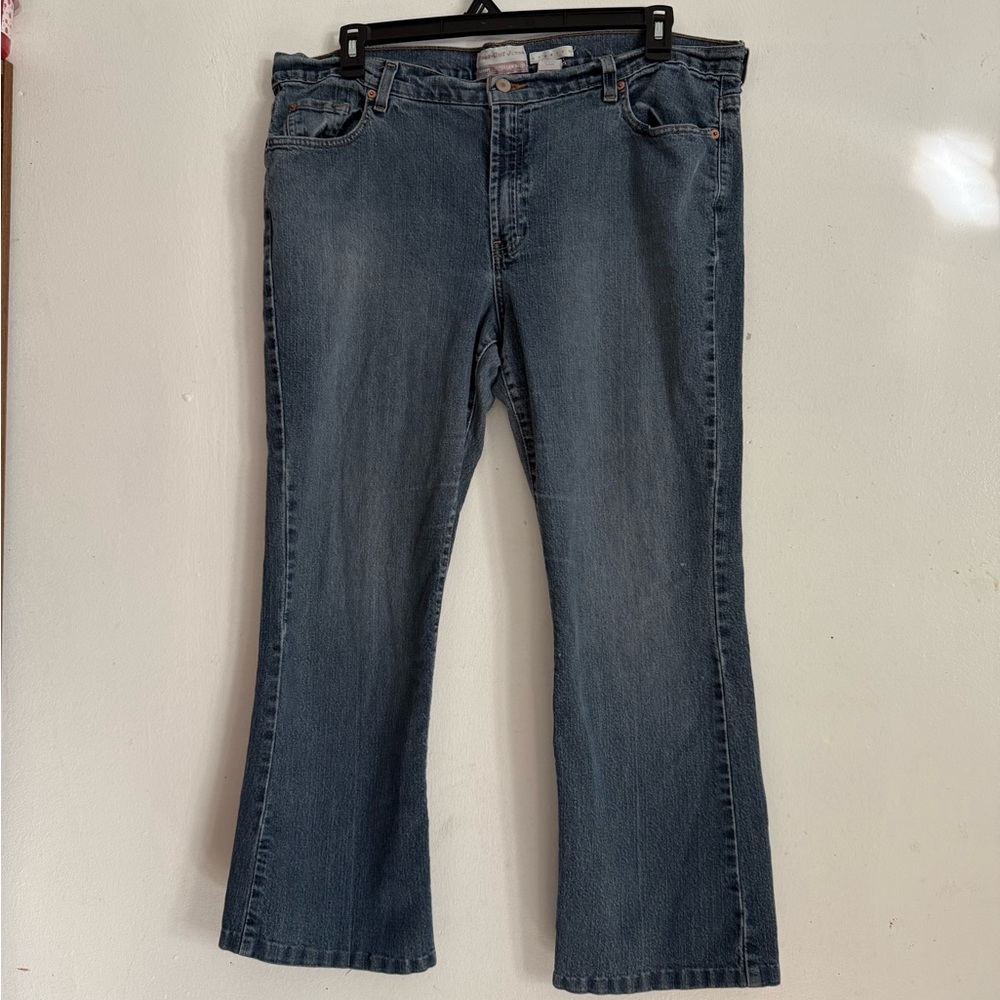 Old Navy Jeans Ultra Low Rise Flare Boot Cut Frayed‎ Hem Size 20 Regular Women’s